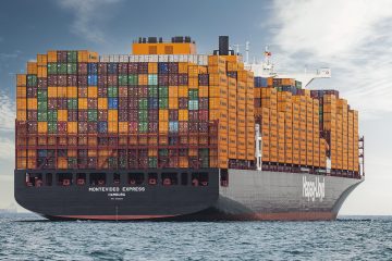 HAPAG-LLOYD HAPAG - LLOYD AZIENDA INDUSTRIA LOGISTICA TRASPORTO TRASPORTI CARGO CONTAINER NAVE NAVI MONTEVIDEO EXPRESS